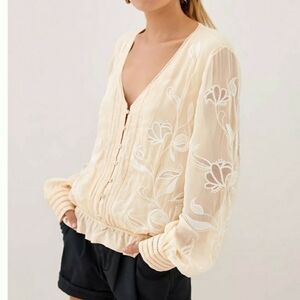 WOMEN'S BOHME ANTHROPOLOGY EMBROIDERED FLORAL CREAM LONGSLEEVE BLOUSE TOP SIZE S